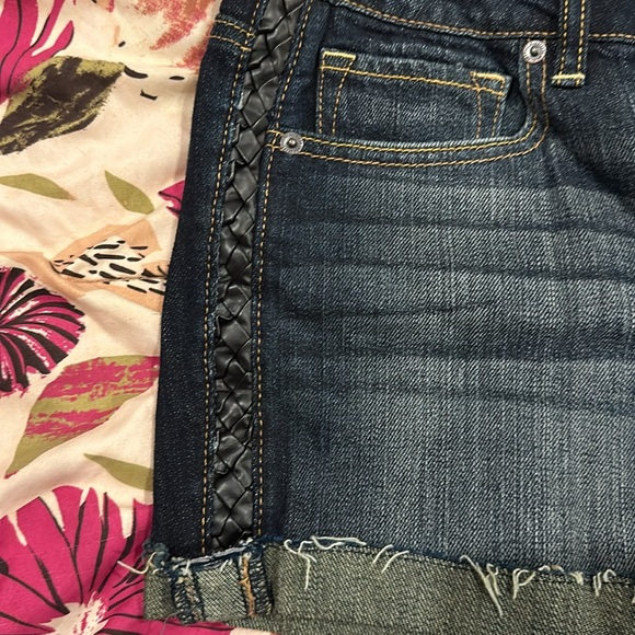 American Eagle Jean shorts - Picture 2 of 4